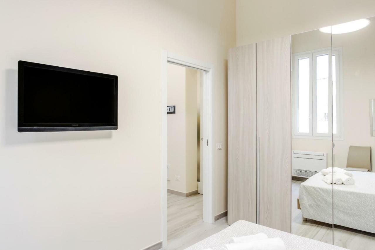 Bari Centrale Railway Station Apartment Экстерьер фото