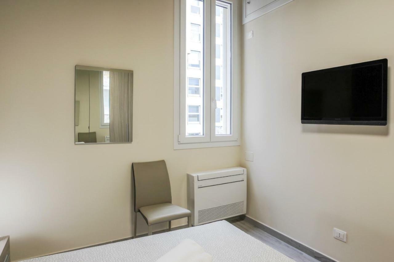 Bari Centrale Railway Station Apartment Экстерьер фото